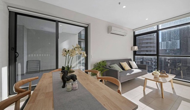 Parkes Street Convenient Two-Bedroom