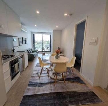 Parkville 2BR Apt close to Zoo and Hospital