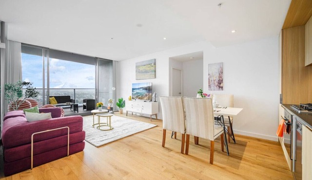 Parramatta 2br Apt Near Train Shopping Center