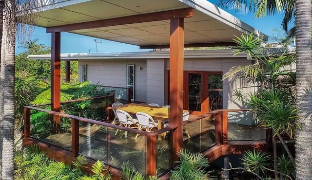 Paws n Relax - Pet friendly, walk to off leash beach and cafes
