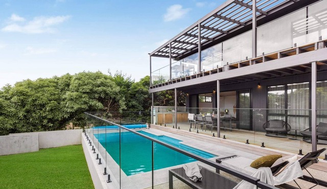 Peninsula Black Diamond - heated pool, water views