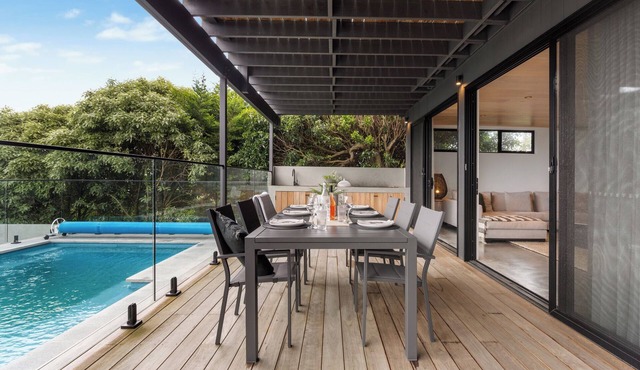 Peninsula Black Diamond- the epitome of style and elegance in McCrae.