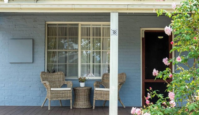 Percys Cottage Storybook Heritage Charm in Town