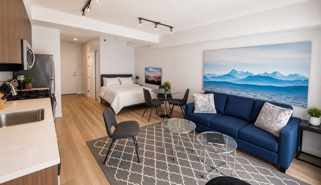 Perfect Studio Downtown Sidney in Victoria