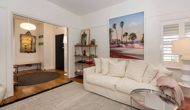 Pet Friendly - Charnwood Charm in St Kilda