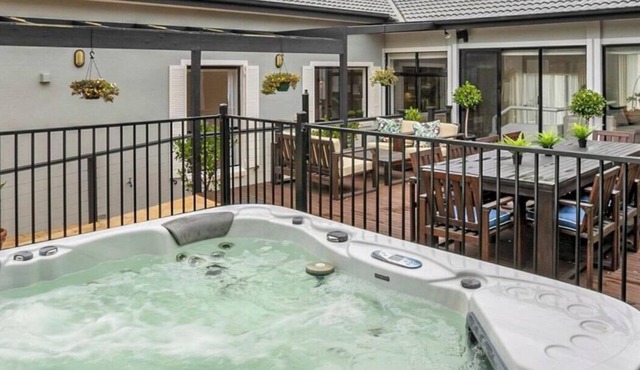 Pet Friendly - Darling Villa Biani in Sorrento with Spa in Sorrento