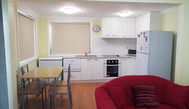 Pet-friendly, fully self-contained lakefront 2 bedroom apartment