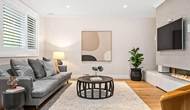 Pet Friendly - Luxe Parkside Hampton Home