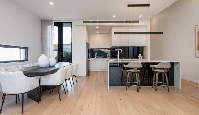 Pet Friendly - The Executive in Caulfield South