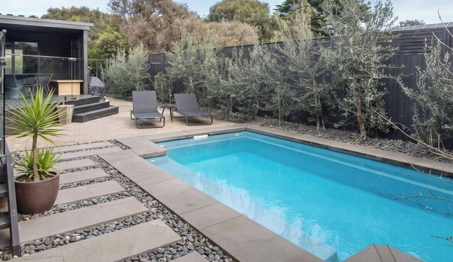 Pet friendly - The Pavilion with pool St Andrews Beach