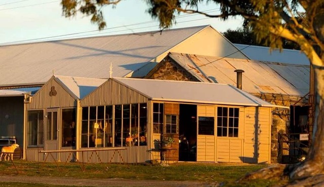 Picturesque Cabin Retreat Surrounded by Farmland in Angaston, Australia
