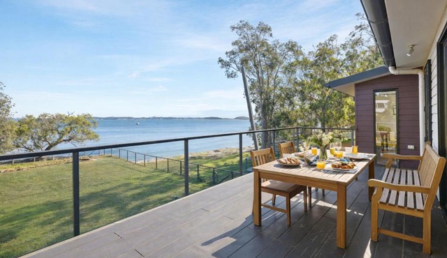 Pindimar Beach Sanctuary Absolute Beachfront