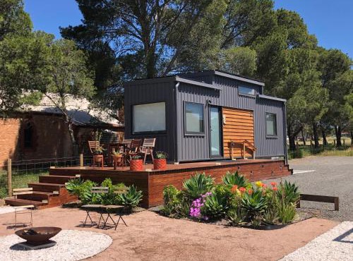 Pink Lake Tiny House - 'Peony'