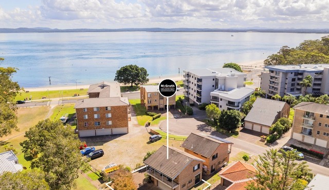Plattens, 2/15 Kurrawa Close - great duplex so close to the water