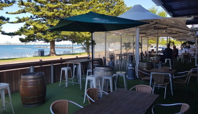 Port Lincoln Pier Hotel