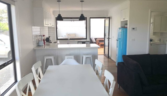 Portarlington Beach House (great for families)