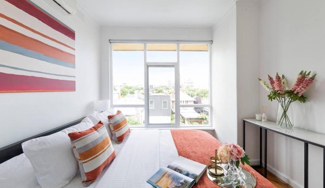 Prahran Chic & Cozy Retreat