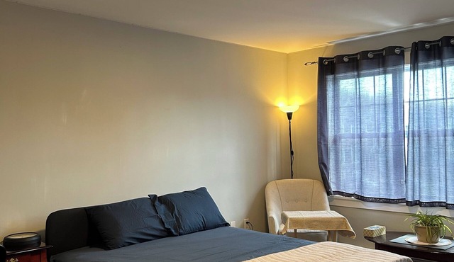 Private Master Bedroom w/Bath in Halifax