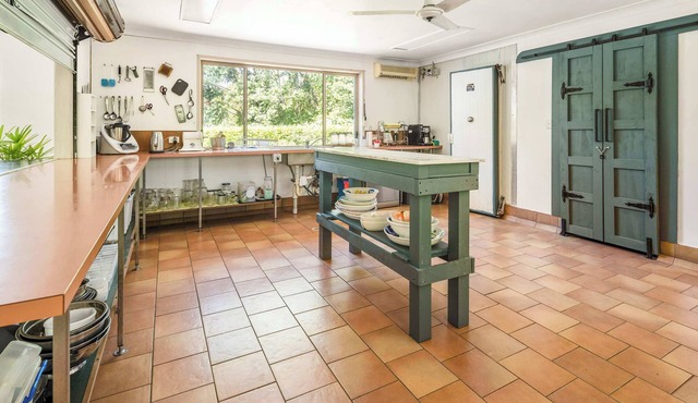 Quiet Hinterland Studio near Robina in Mudgeeraba