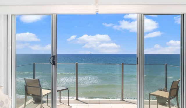 Regency Court - Unit 15 - Beachfront Unit