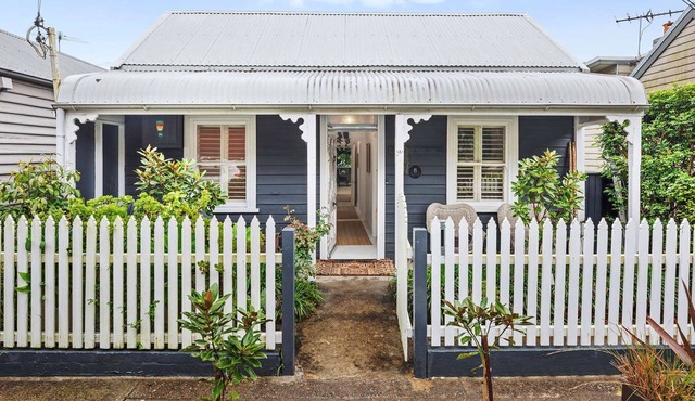 Renovated 3BR stylish character cottage with beautiful garden