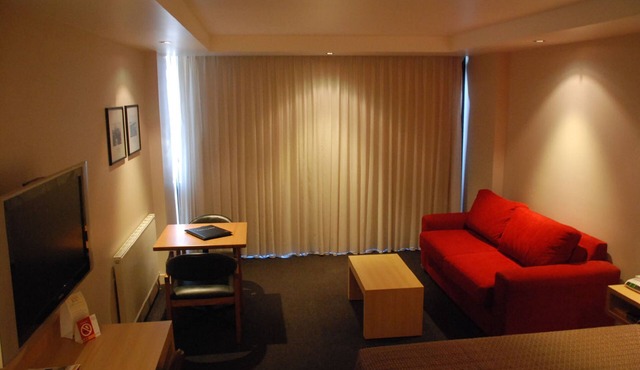 Richmond Henty Hotel