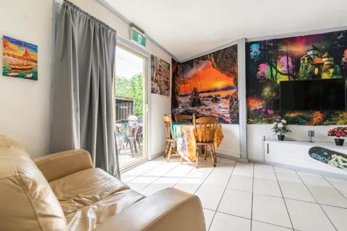 Richmond Private Rooms - 151 Hoddle Homestay