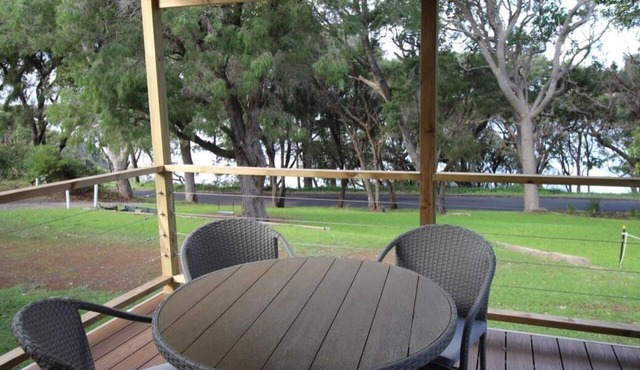 Riverscape Cottage No.8 - Riverscape - unit 8 with views over the Blackwood River