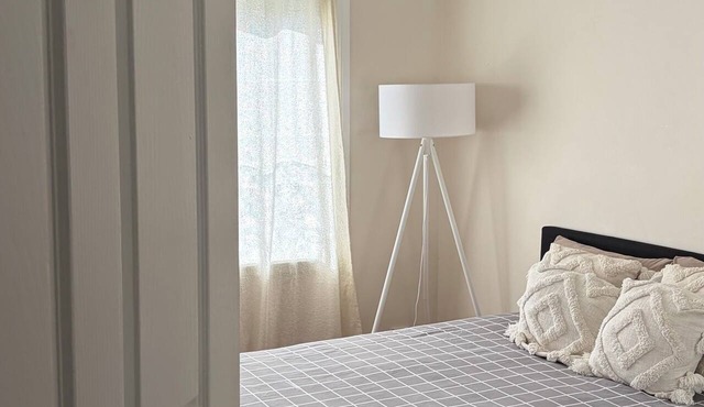 Room-cozy Studio Retreat in Saint Albans