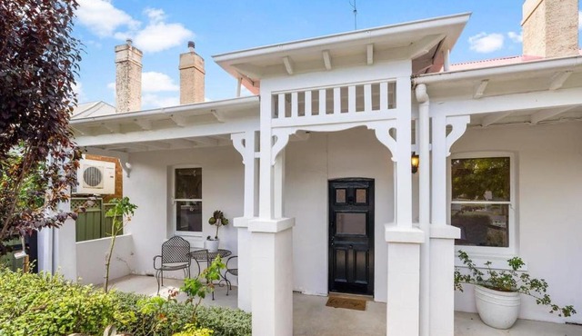 Roseland Cottage - CBD Heritage