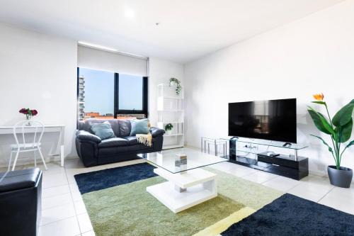 Rowan Place Relaxed Stay with Free Parking