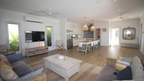 Sandy Toes Beach House