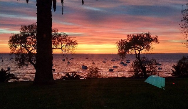 Santa Maria Cosy 2-BR Coastal Escape: Family, Pet & Holiday Friendly