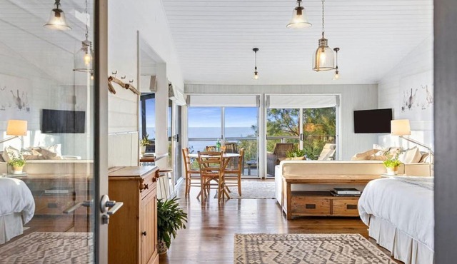Seahouse Studio - Private Beach Access Pets