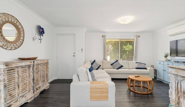 Seas The Day- Coastal Comfort & Spacious Living!