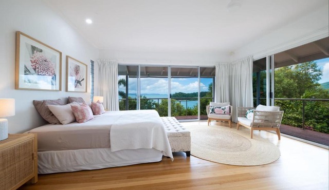 Seascape on Shutehaven - Whitsunday Views Holiday Home