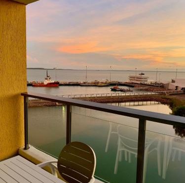 Serenity Peary - Executive 1brm at Darwin Waterfront with Sea Views