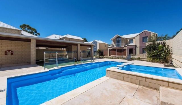 Serenity Townhouse - Mandurah