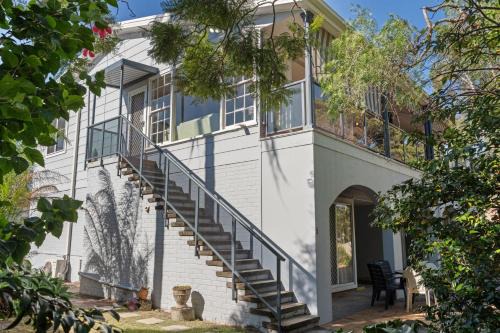Shoal Bay Avenue Unit 3 7