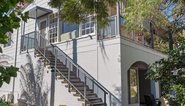 Shoal Bay Avenue Unit 3/7 - Beach break garden apartment!