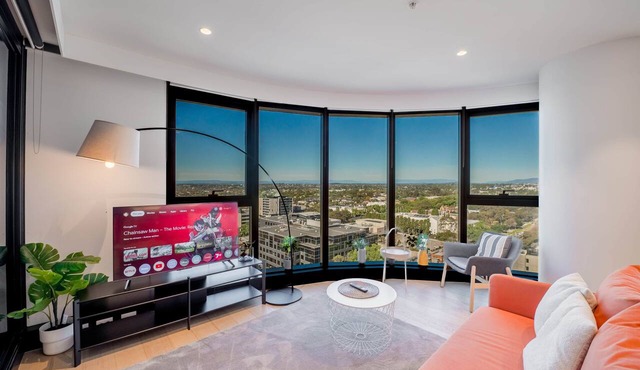 Sky One Harmony Apartment in Box Hill