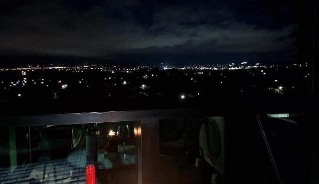 SkyGarden Luxury Condo The Glen by Live Local