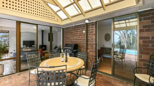 Southern Vales Sunsets by Wine Coast Holidays