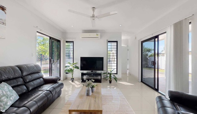 Spacious 3-Bed Family Retreat in Darwin