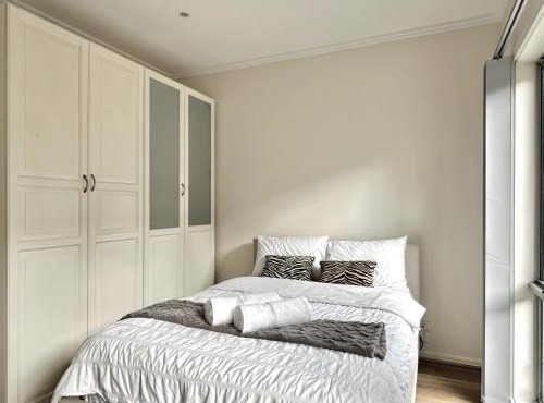 Spacious Family Home Near Melbourne CBD