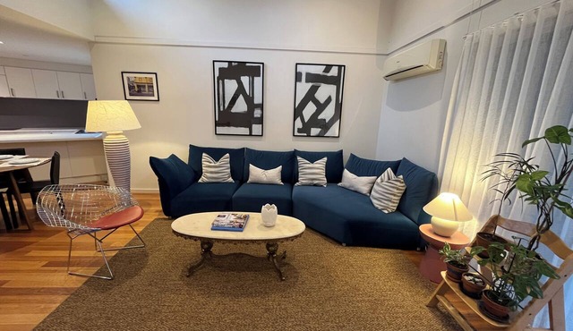 Spacious & Stylish 2BR Townhouse · Heart of Fitzroy North (Free Parking)