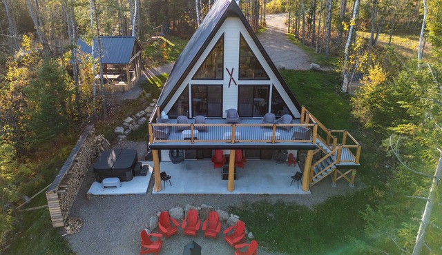Splendid Chalet A-FRAME * Breathtaking views and tranquility & SPA in trois-rives
