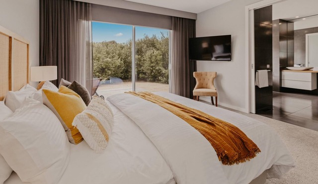 Starry Nights - Tranquil Luxe Retreat