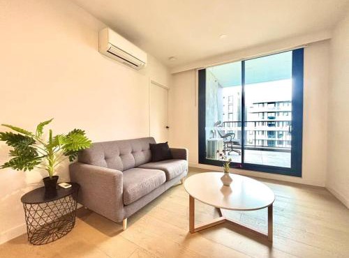 Stylish 2BR at MCity with Parking and Privare Balcony