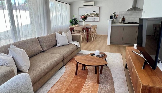 Stylish Armadale Getaway